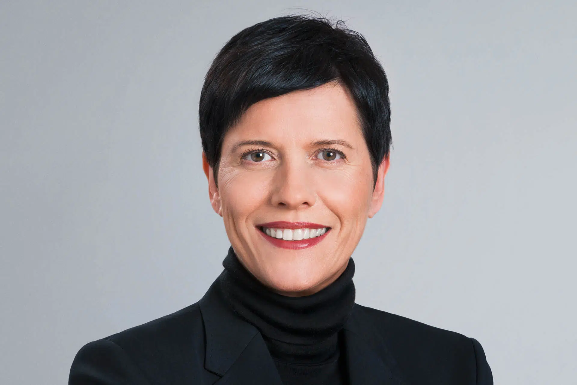 Porträt von Sabine Herfurtner – Personalmanagerin der KSR Kanzlei.